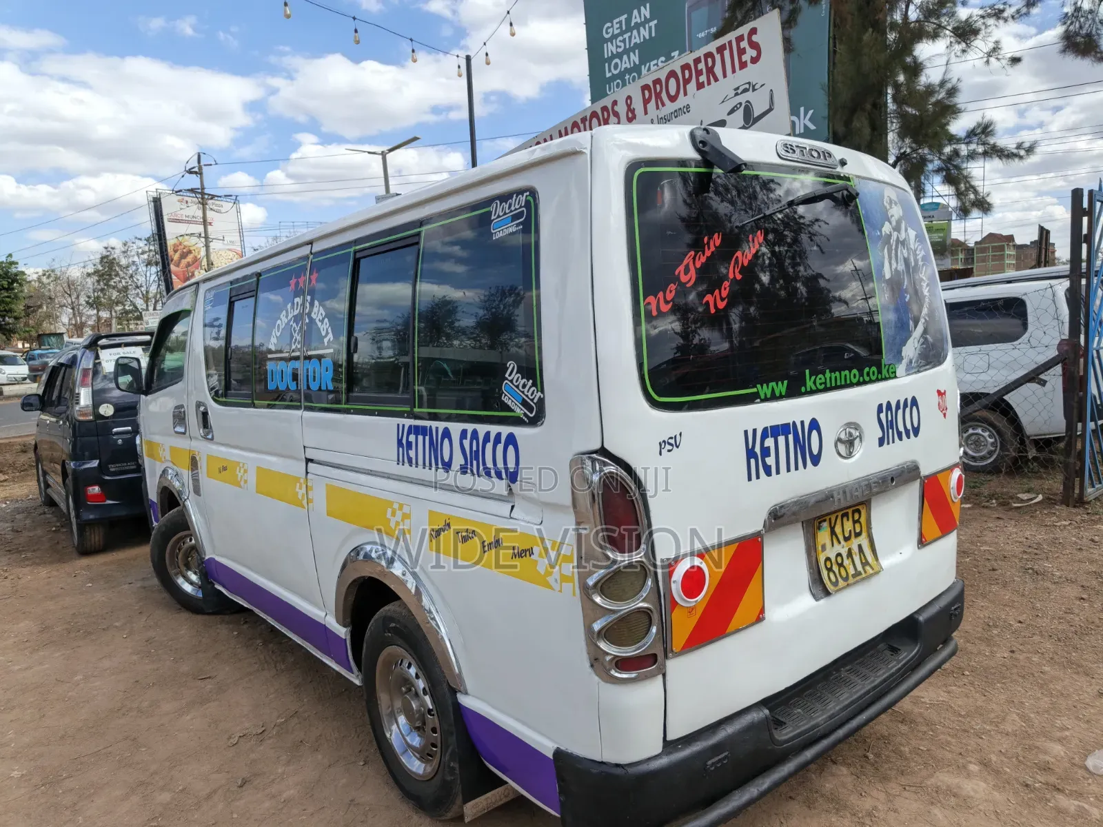 Toyota HiAce 2007 White