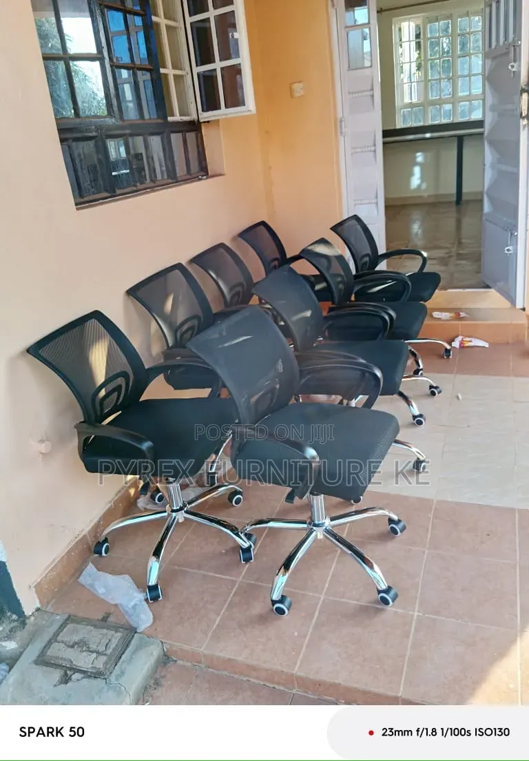 Black Mesh Office Chair