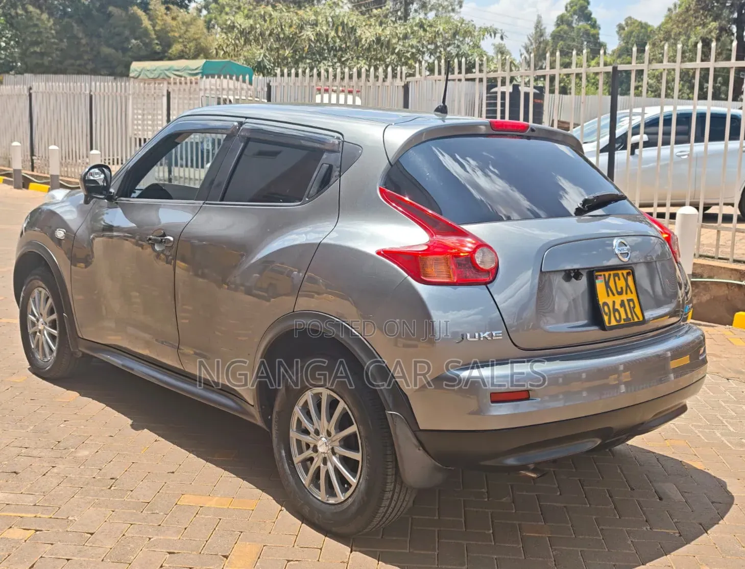 Nissan Juke 2012 Gray