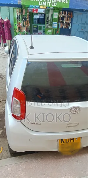 Toyota Passo 2015 White