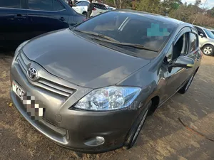 Toyota Auris 2011 Gray