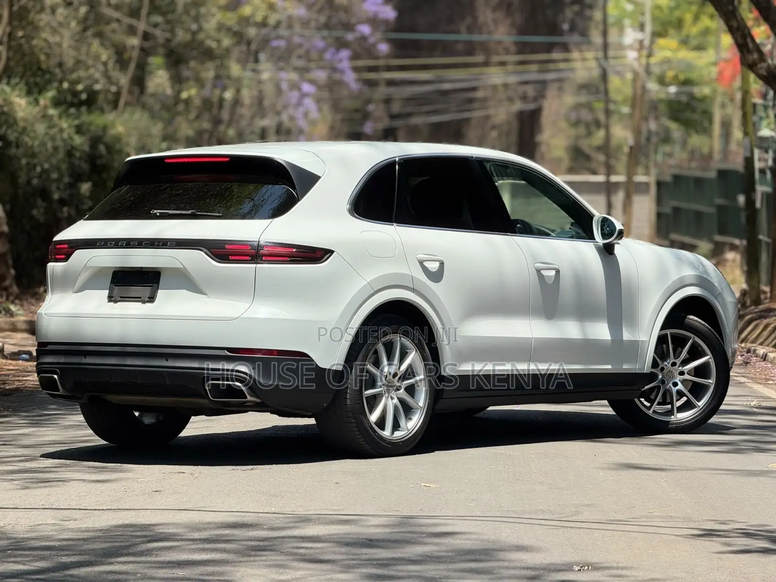 Porsche Cayenne 2018 White