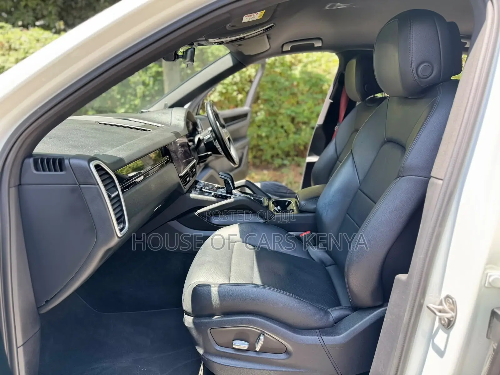 Porsche Cayenne 2018 White