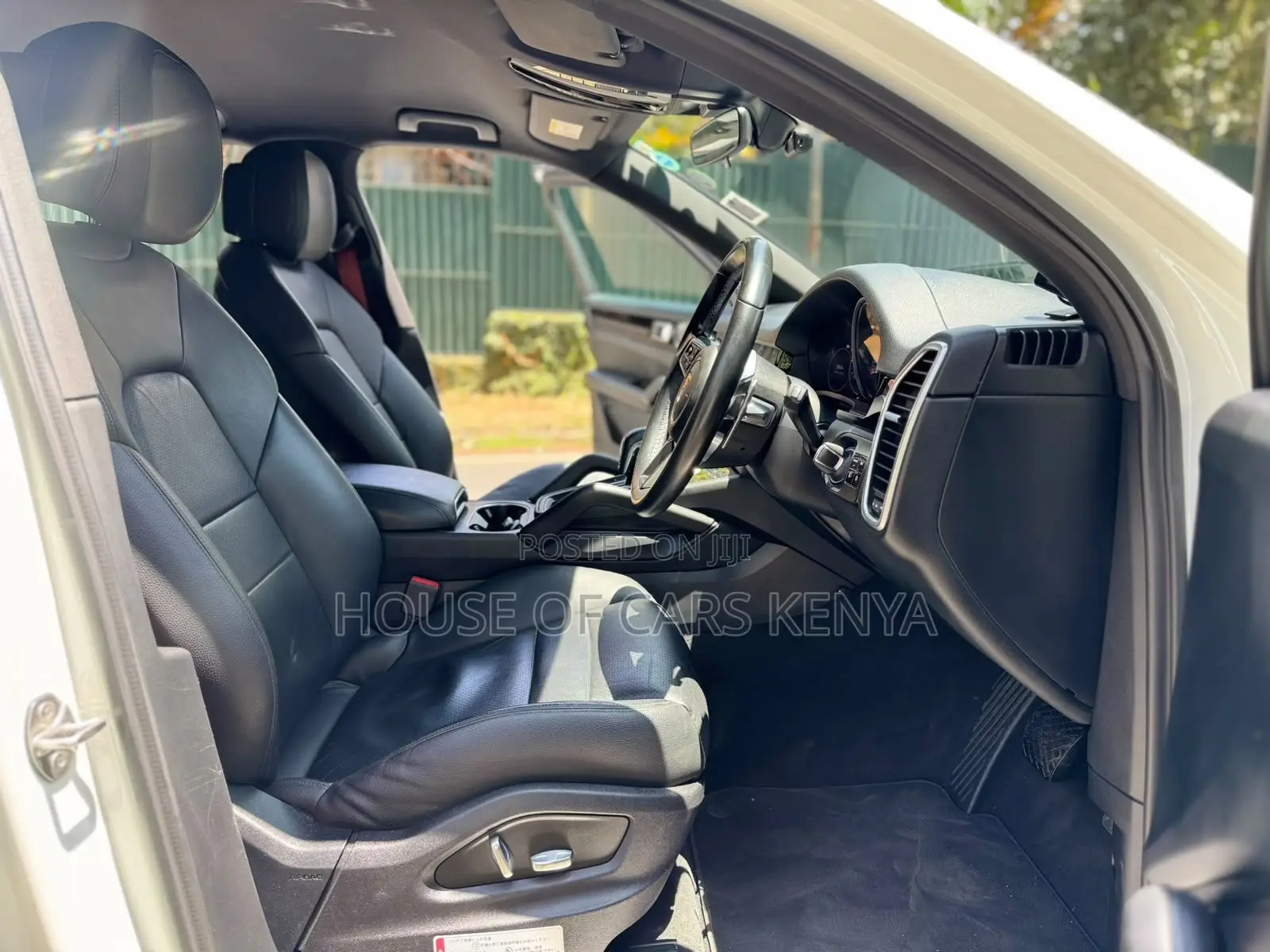 Porsche Cayenne 2018 White