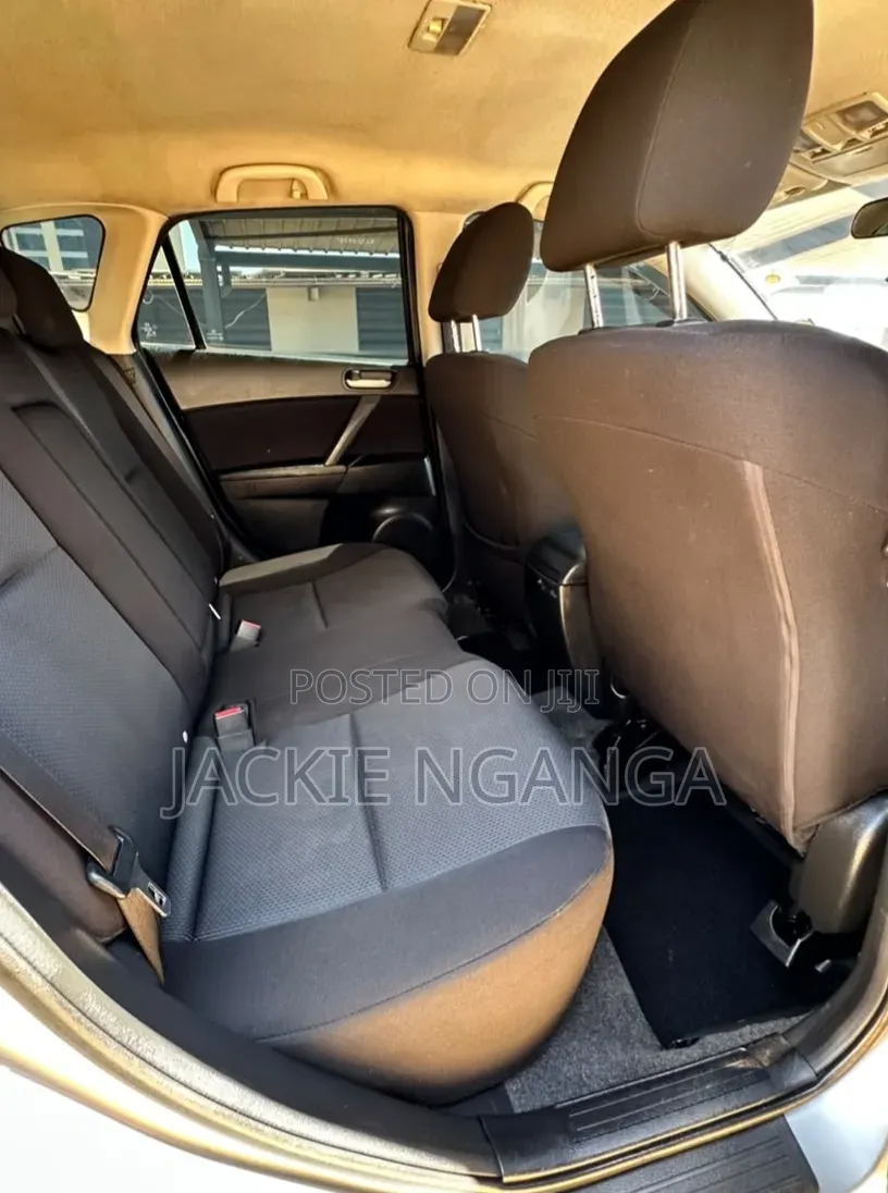 Mazda Axela 2011 Silver