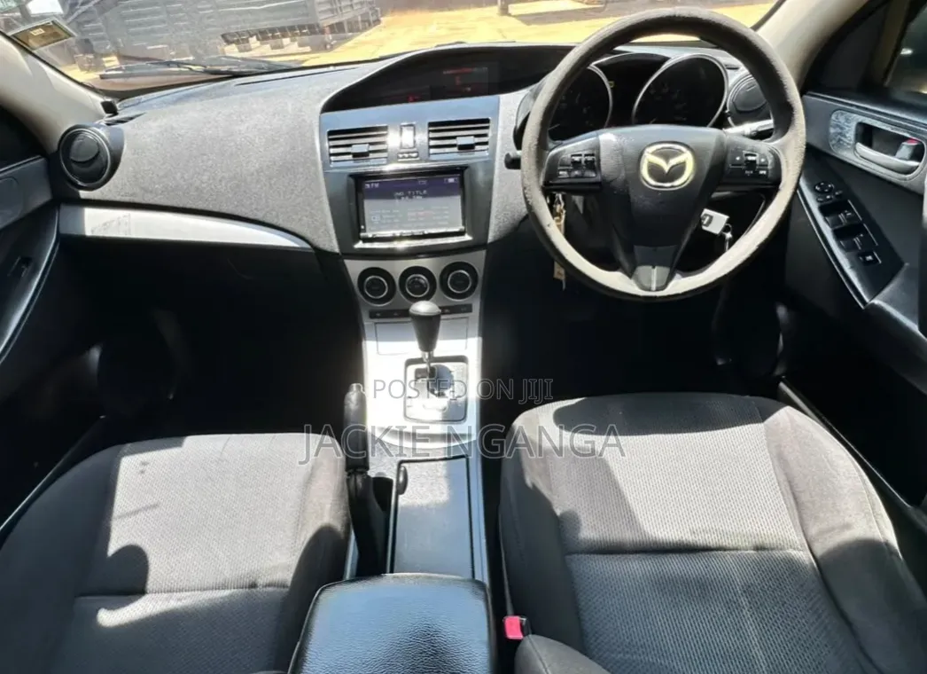 Mazda Axela 2011 Silver
