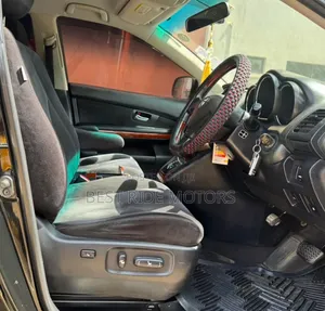Toyota Harrier 2.4 2012