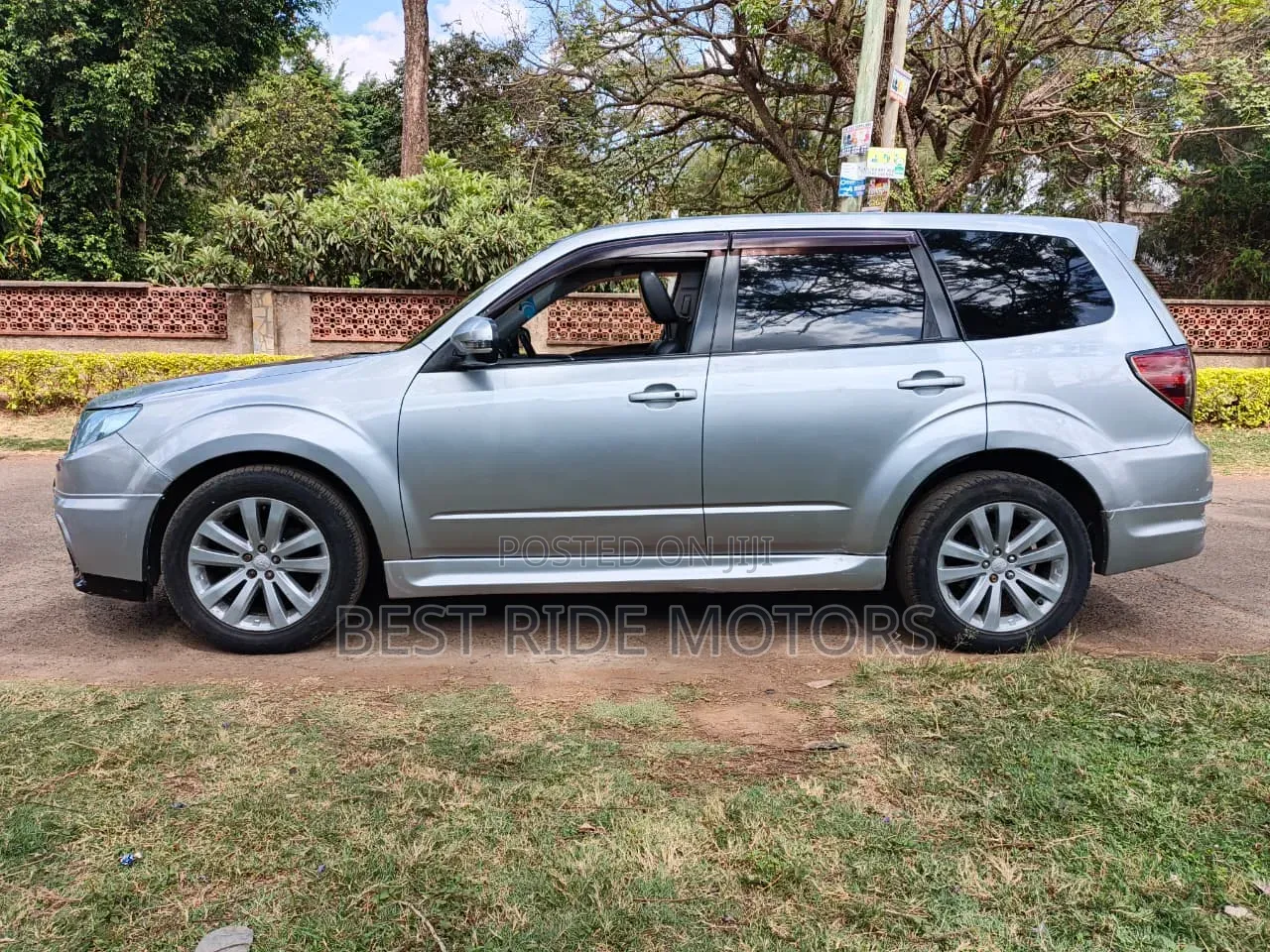 Subaru Forester 2011 Silver