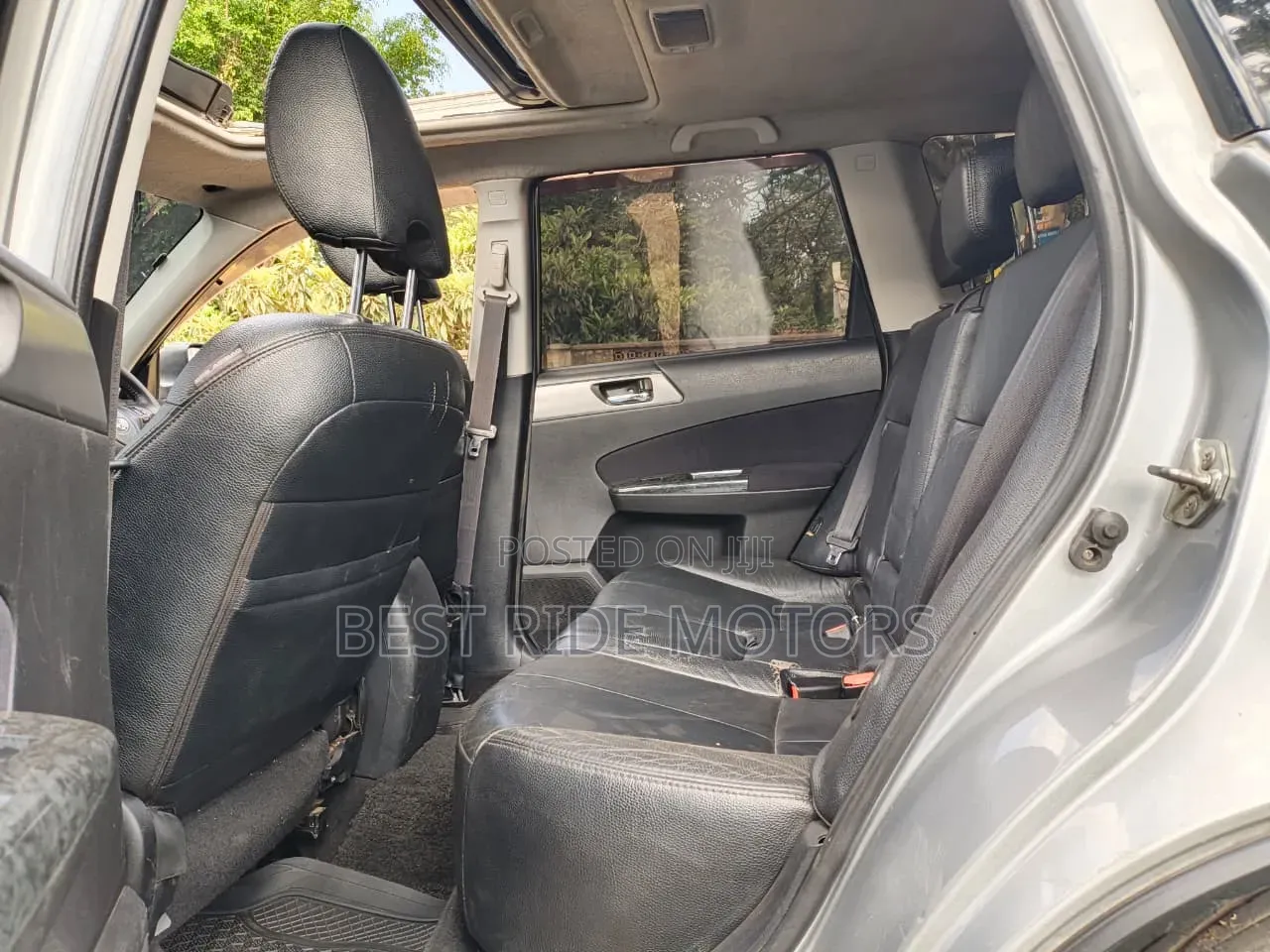 Subaru Forester 2011 Silver