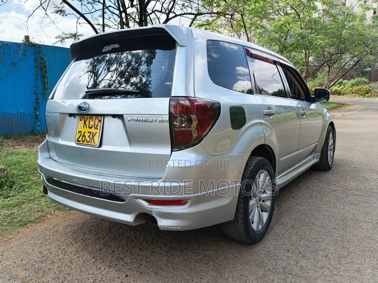 Subaru Forester 2011 Silver