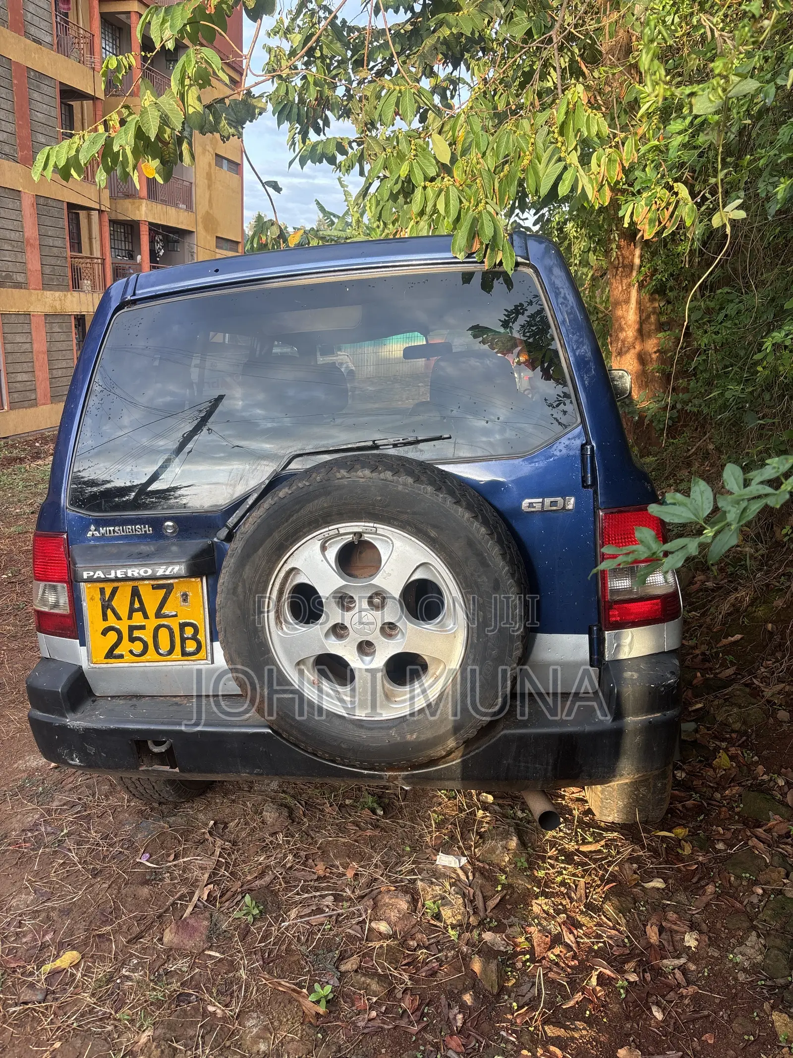 Mitsubishi Pajero IO 1999 Blue