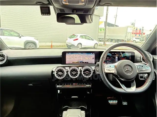 Mercedes-Benz A-Class 2022 White