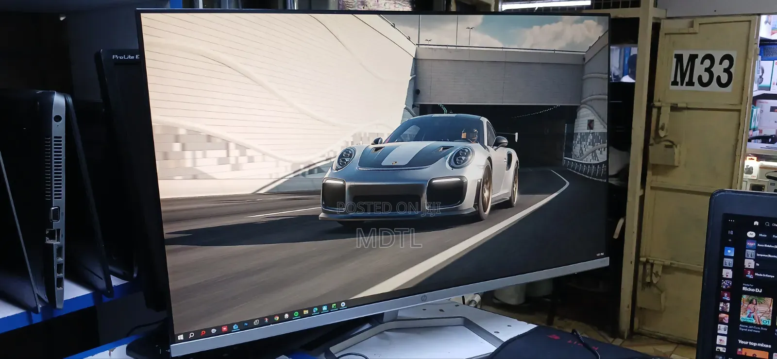 HP 27' Monitor