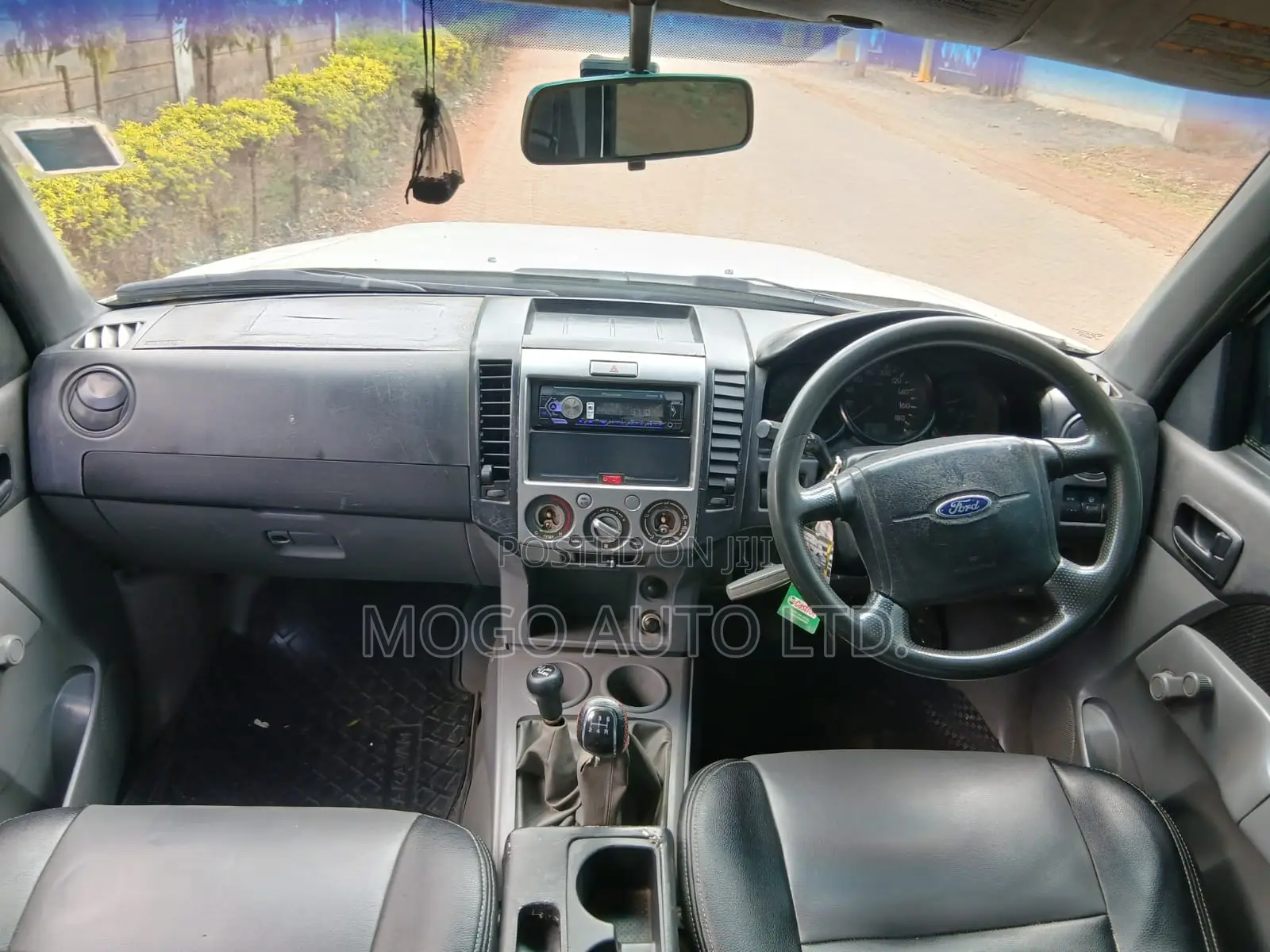 Ford Ranger 2011 White