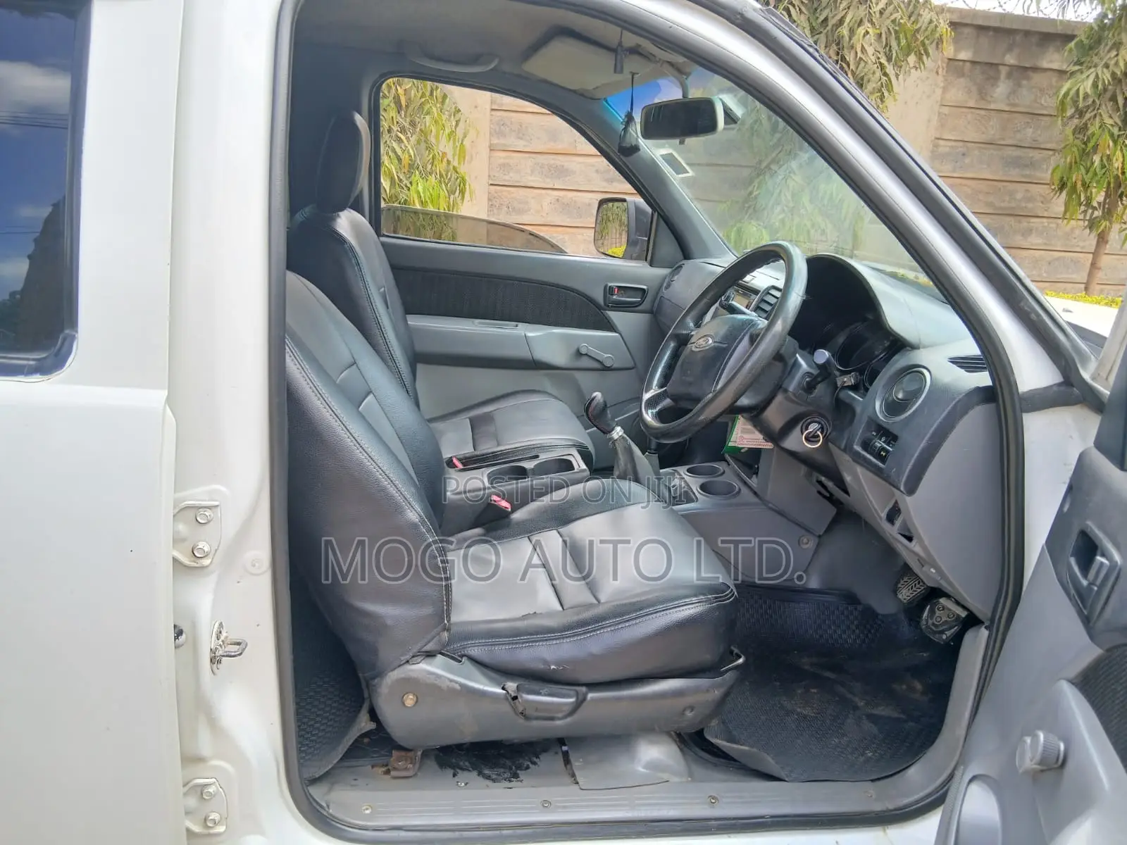 Ford Ranger 2011 White
