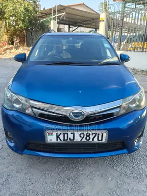 Toyota Corolla Fielder 2016 Blue