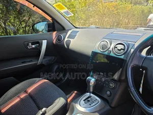 Nissan Dualis 2011 Black