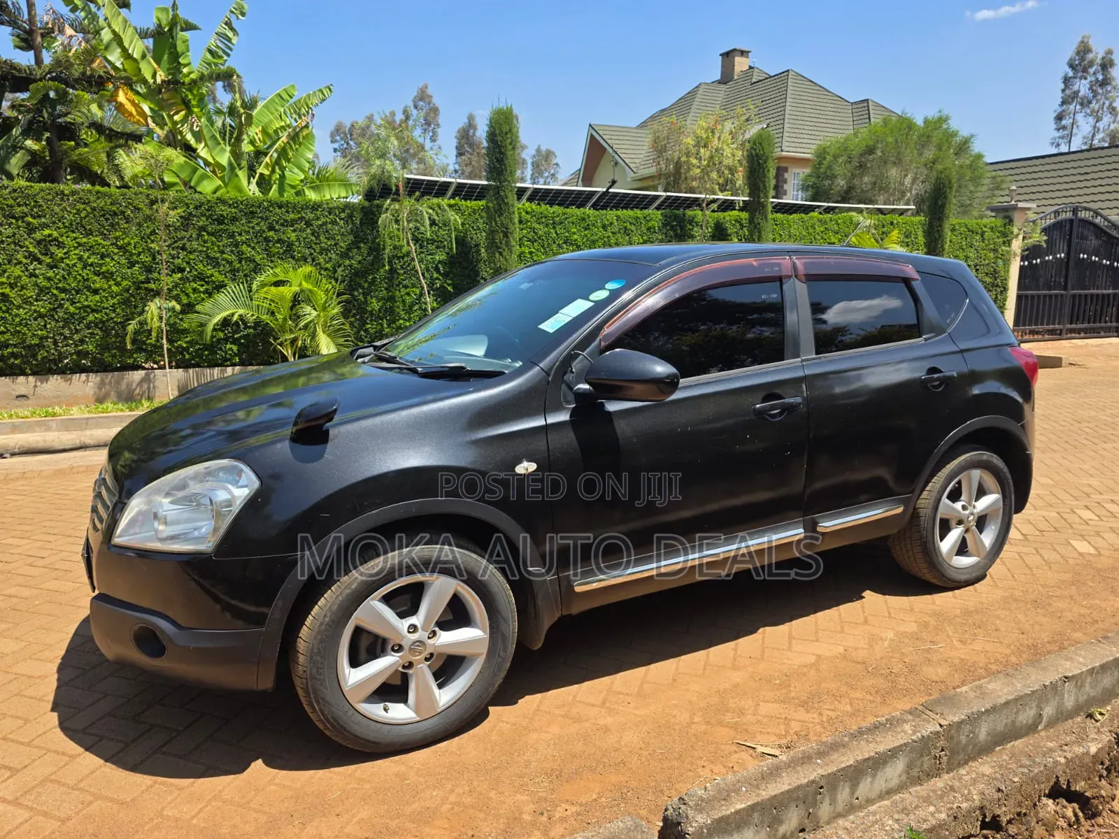 Nissan Dualis 2011 Black