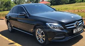 Mercedes-Benz C200 2016 Black