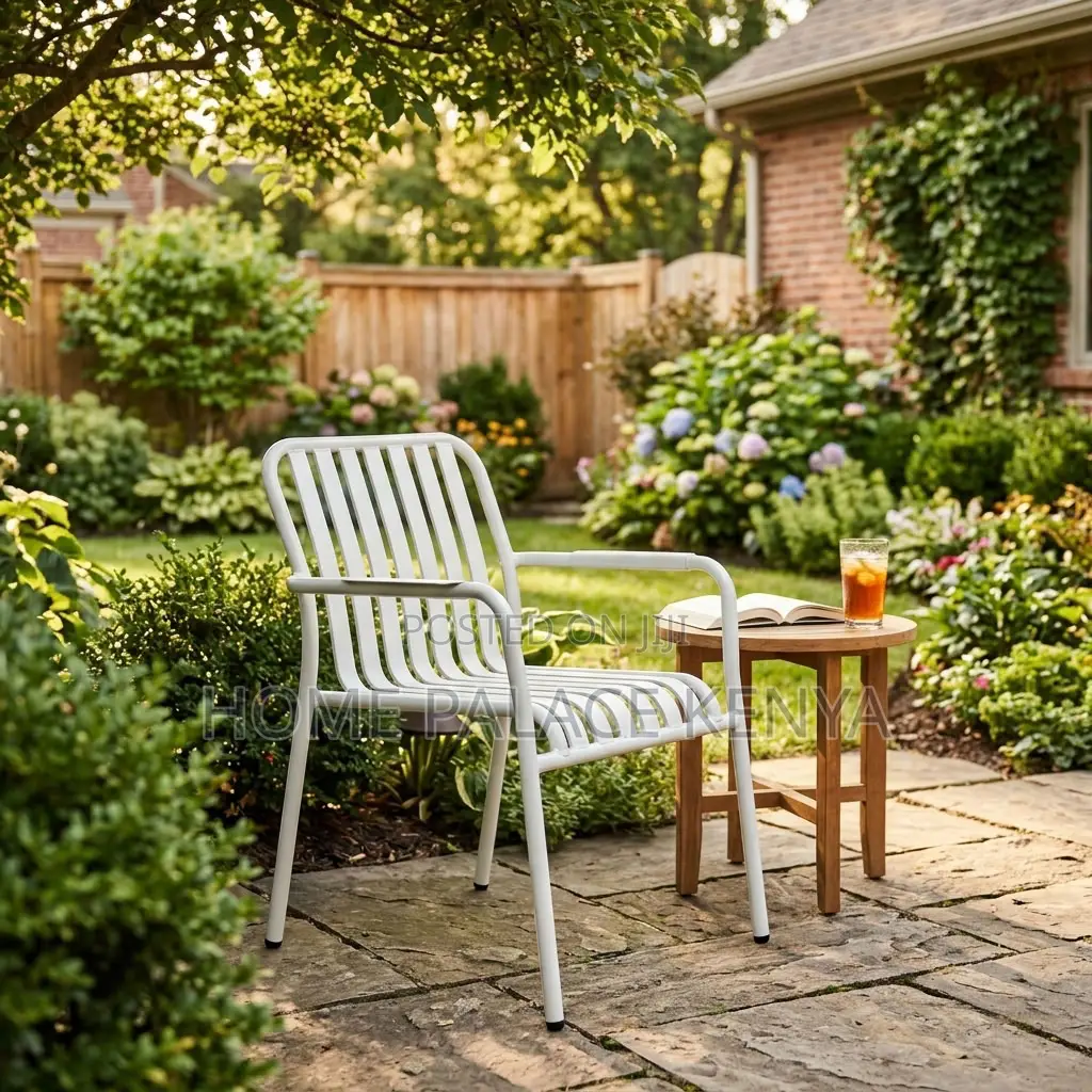 Garden Chair; Stackable Plastic Outdoor Chair