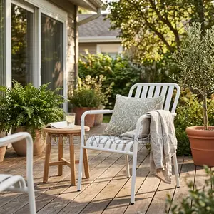 Garden Chair; Stackable Plastic Outdoor Chair