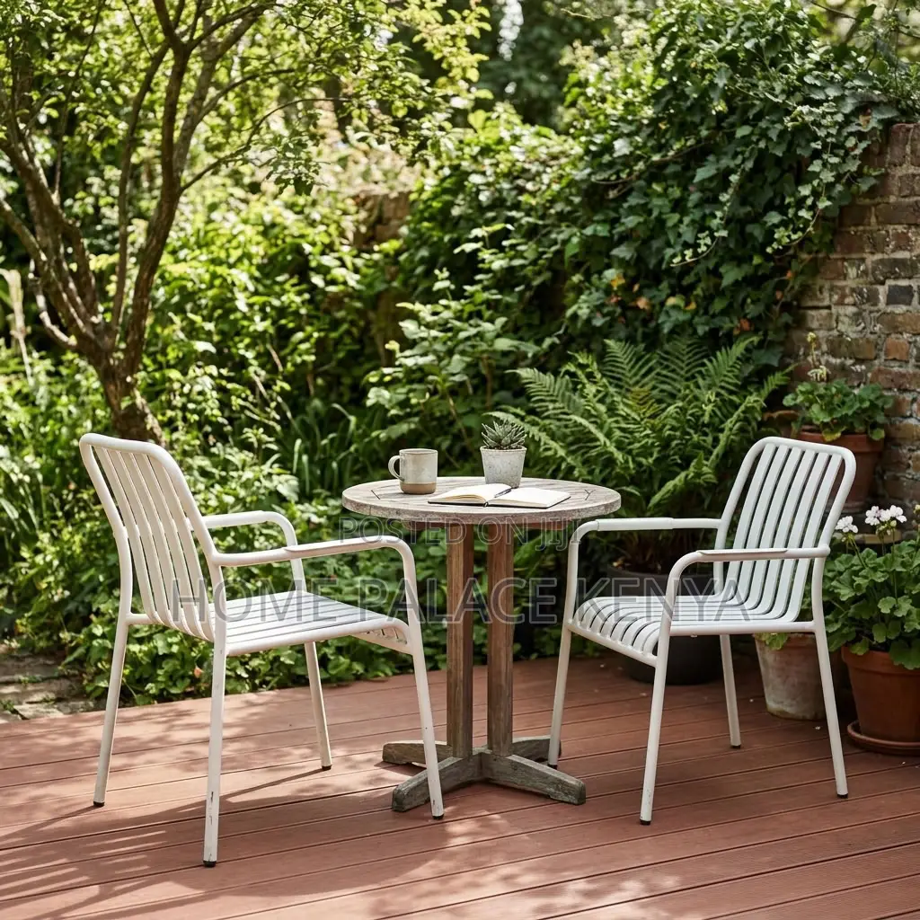 Garden Chair; Stackable Plastic Outdoor Chair