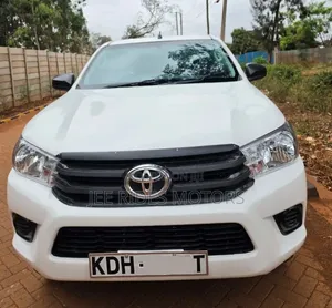 Toyota Hilux 2020 Ivory