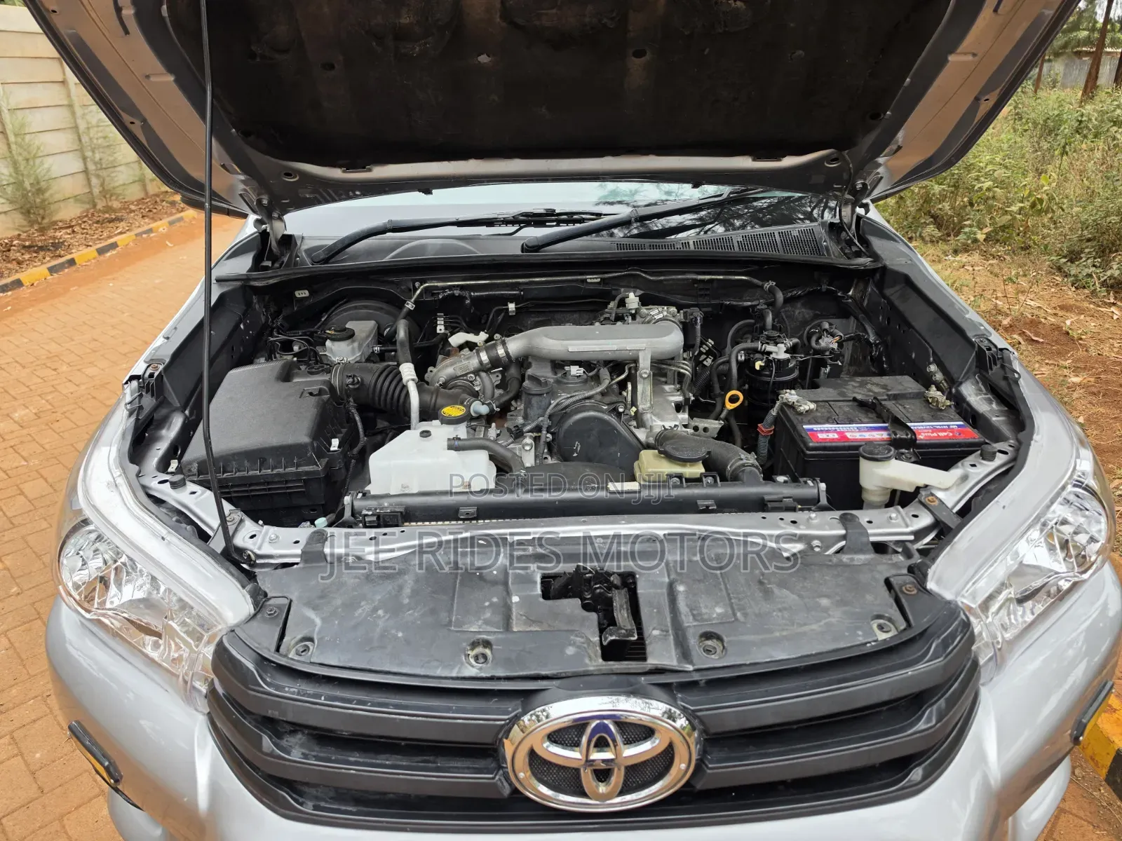 Toyota Hilux 2017 Silver