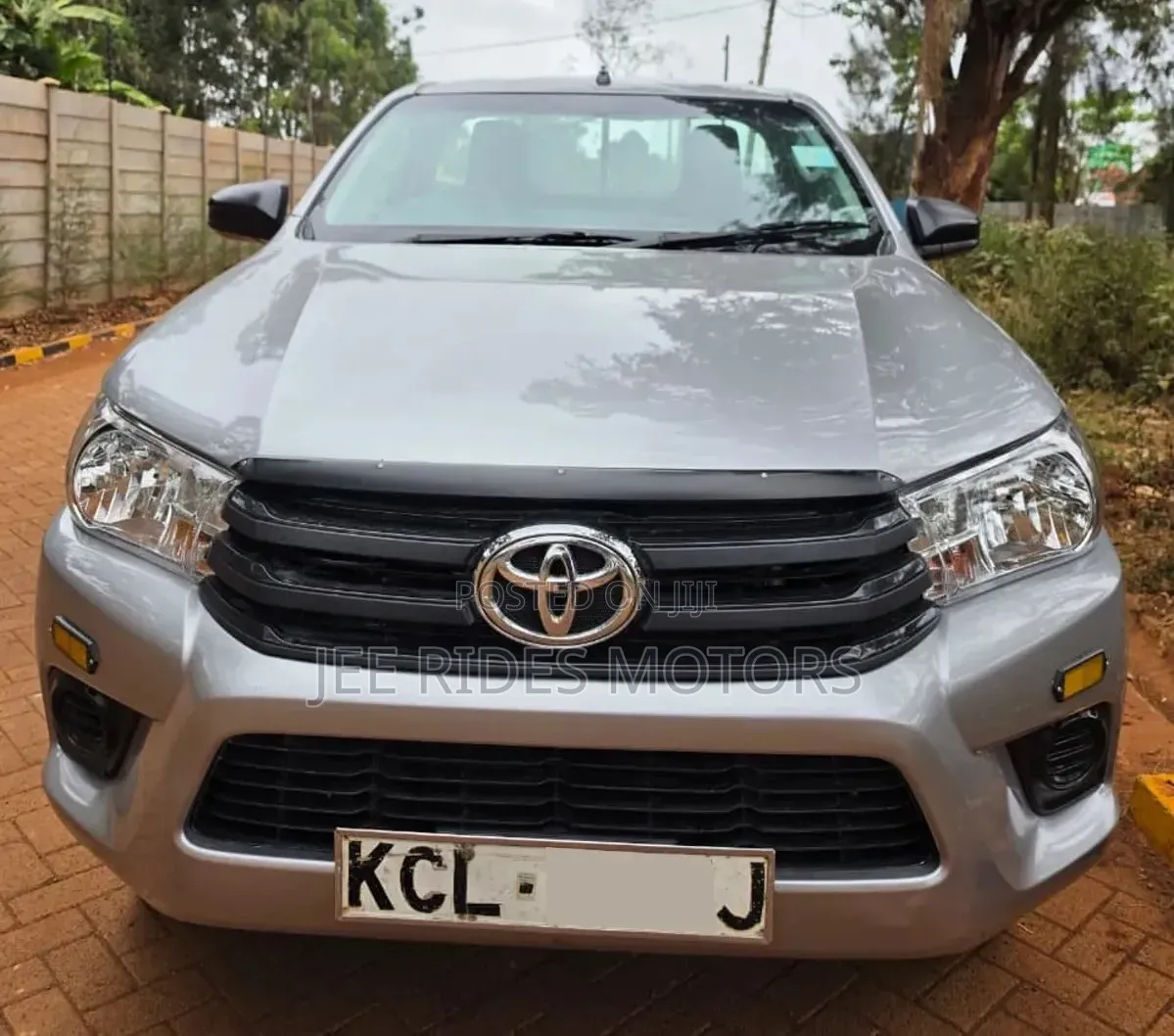 Toyota Hilux 2017 Silver