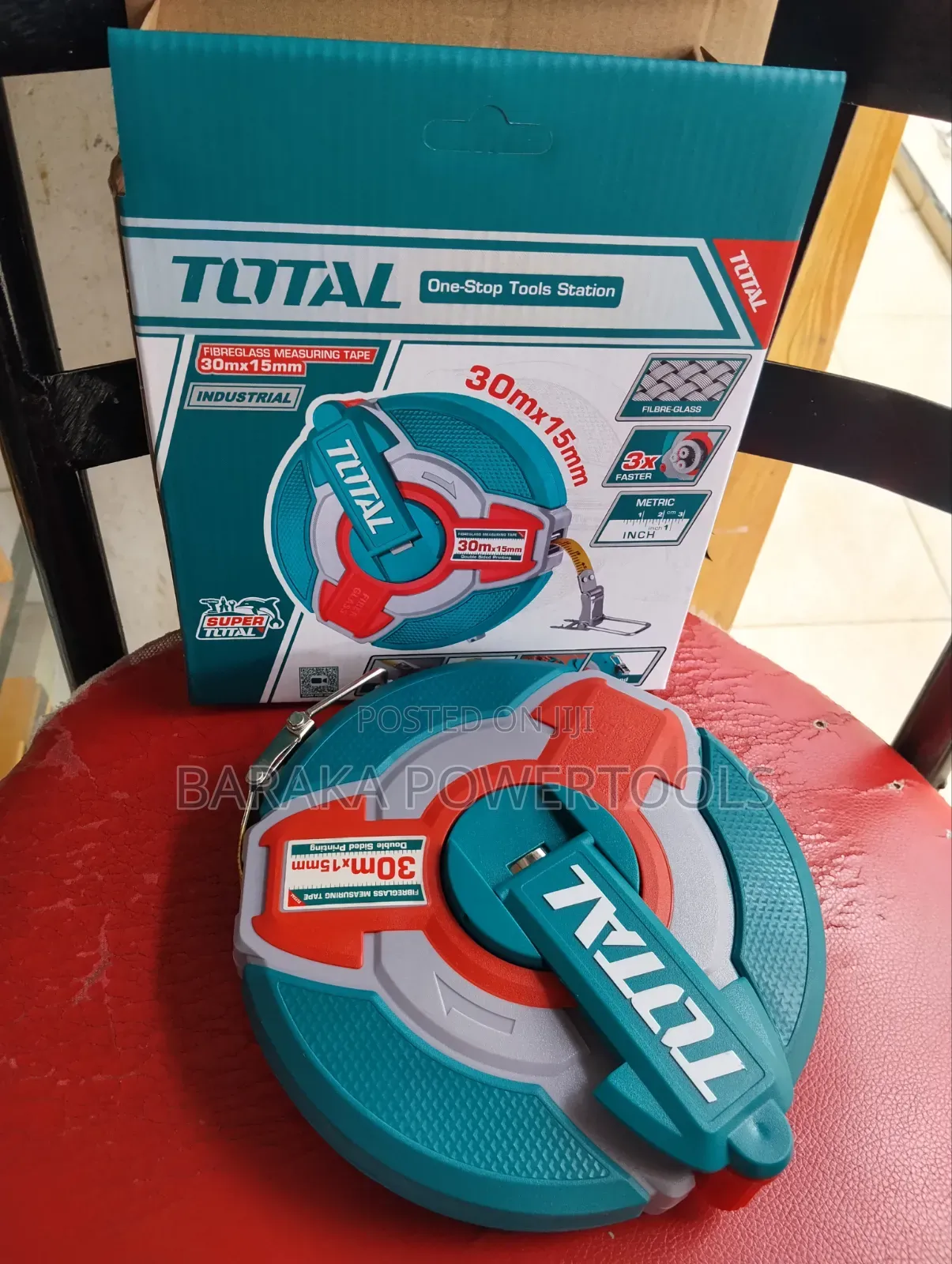 TOTAL Fibreglass Measuring Tape