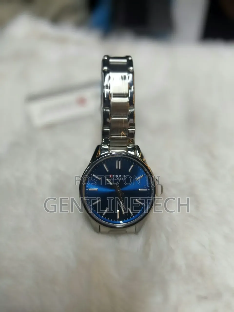 Curren 9090 Fashion Wristwatch