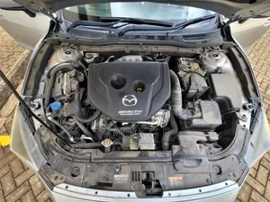 Mazda Axela 2018 Silver