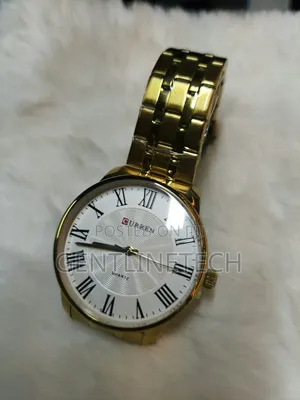 Curren 8422 Elegant Men's Wristwatch
