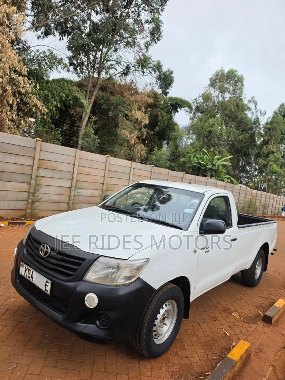 Toyota Hilux 2014 White