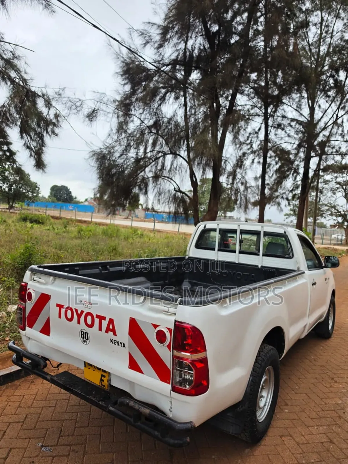 Toyota Hilux 2014 White