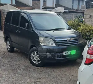 Toyota Noah 2.0 FWD (8 Seater) 2002 Black