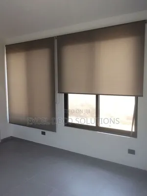 Sunscreen Blinds for Home and Office Window Décor