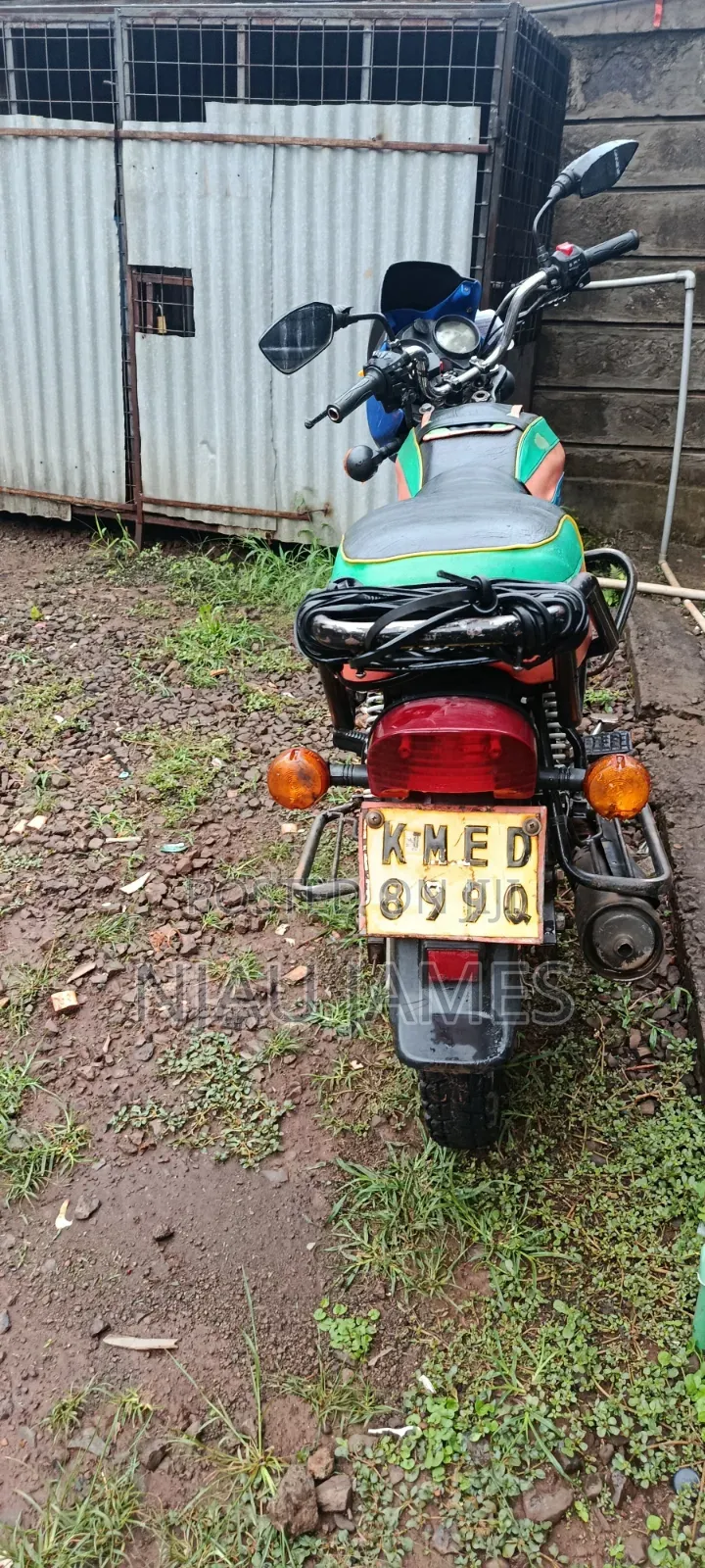 TVS HLX 125 2017 Black
