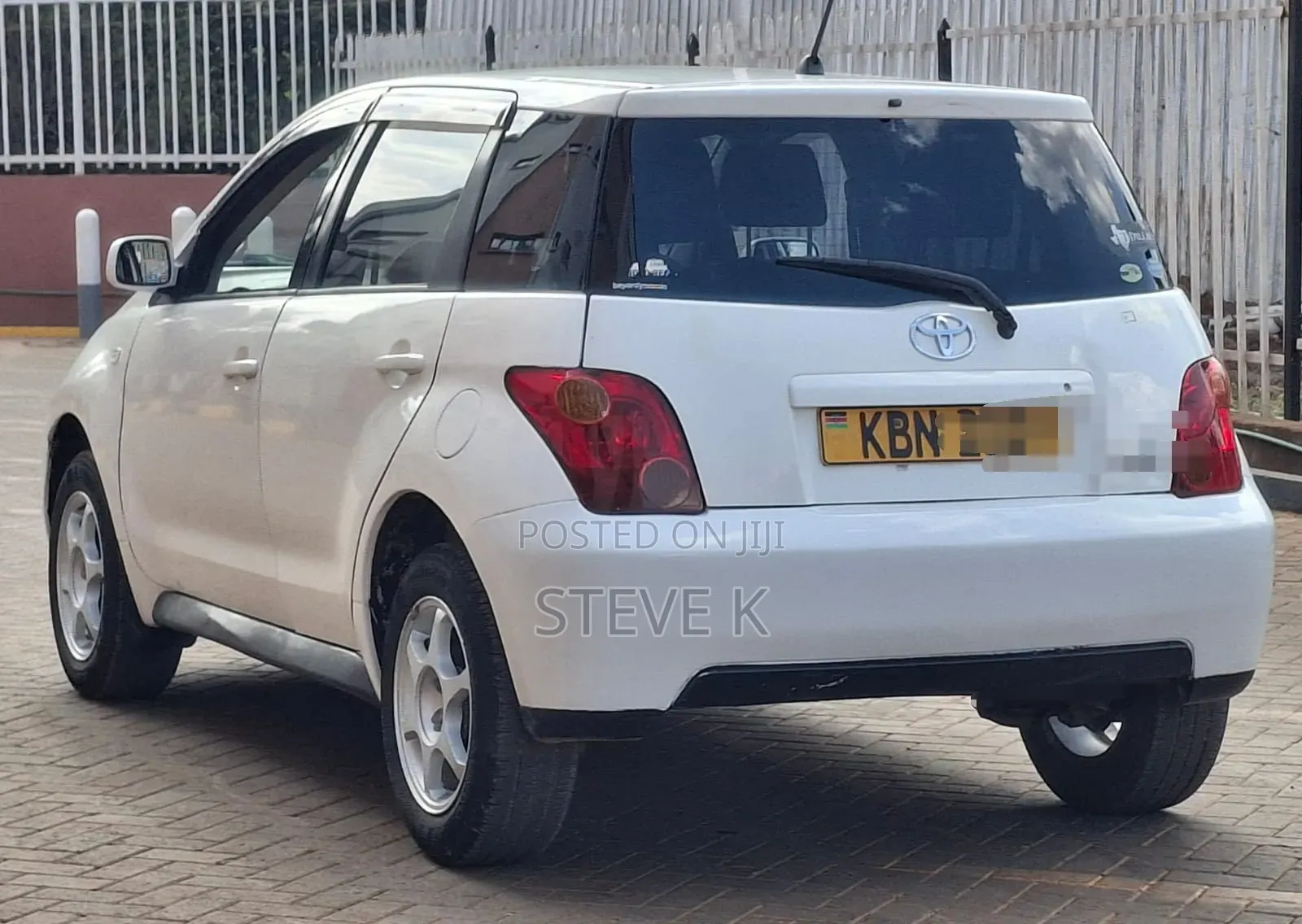 Toyota IST 2004 White