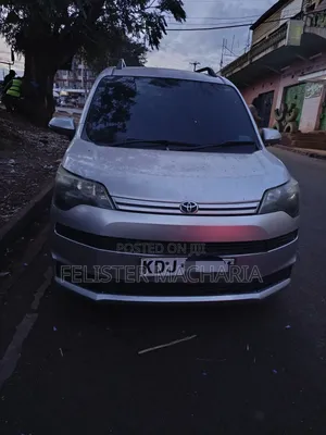 Toyota Spade 2015 Silver