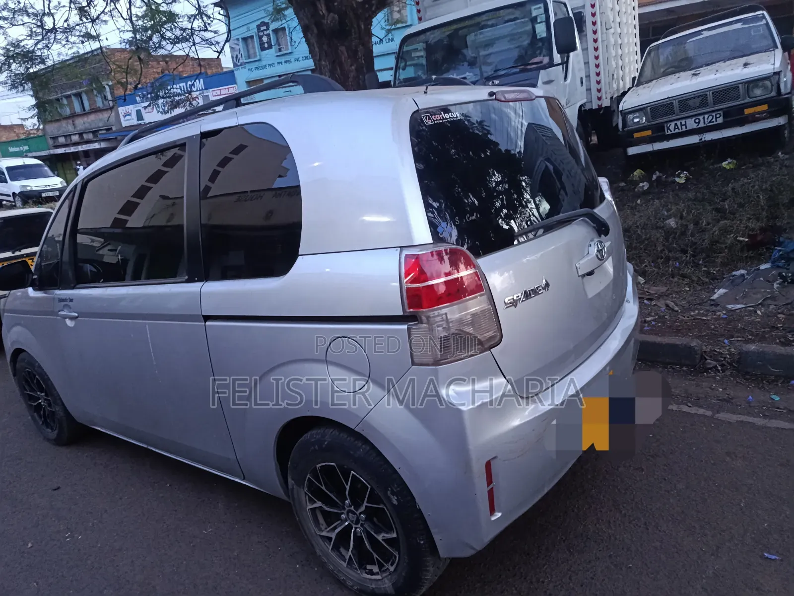 Toyota Spade 2015 Silver