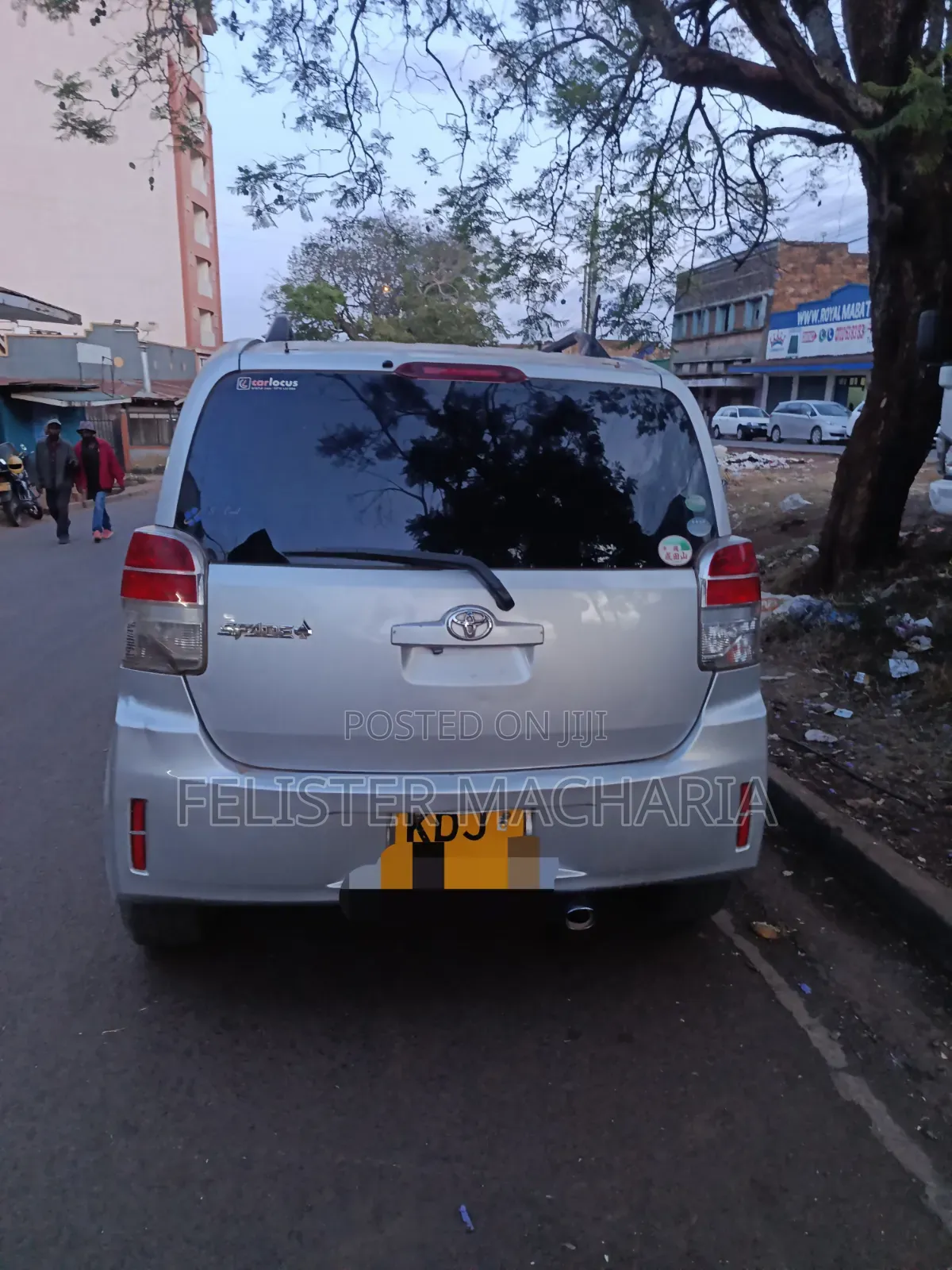 Toyota Spade 2015 Silver