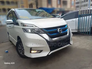 Nissan 100 2020 White