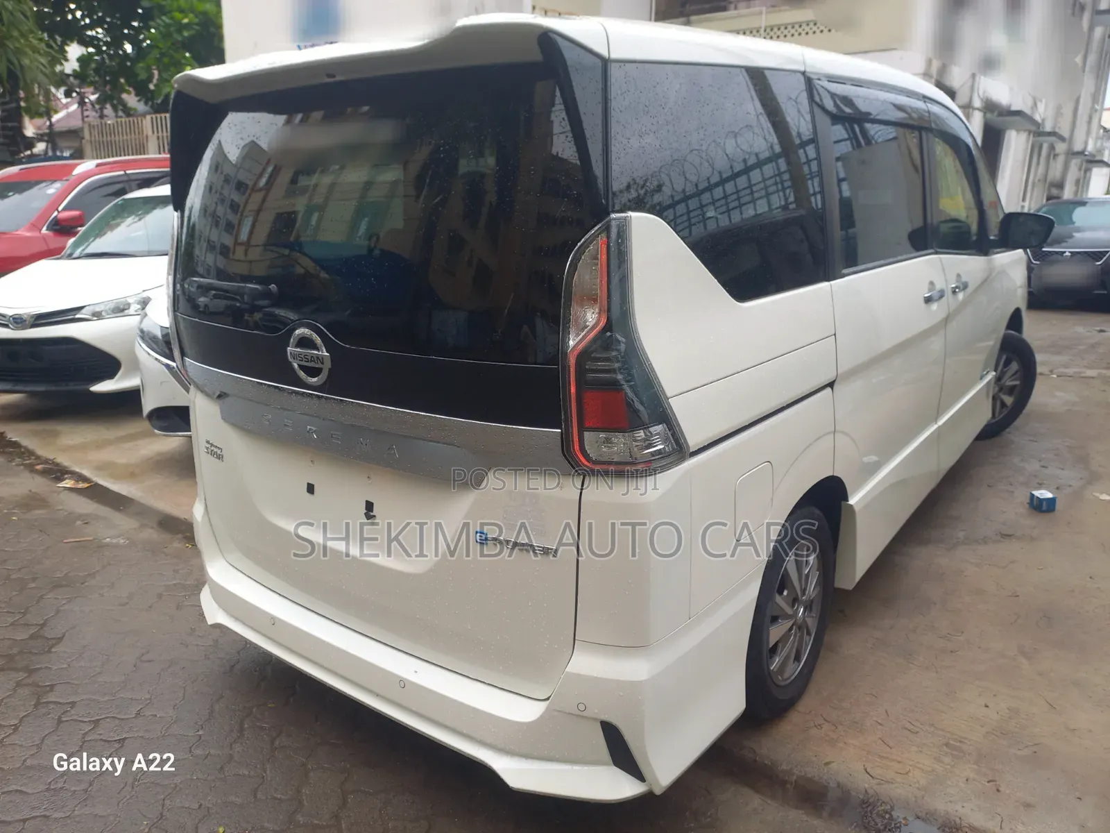 Nissan 100 2020 White