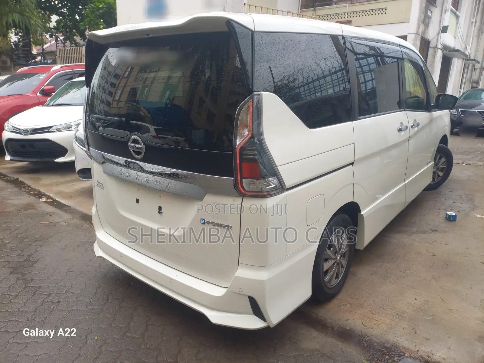 Nissan 100 2020 White