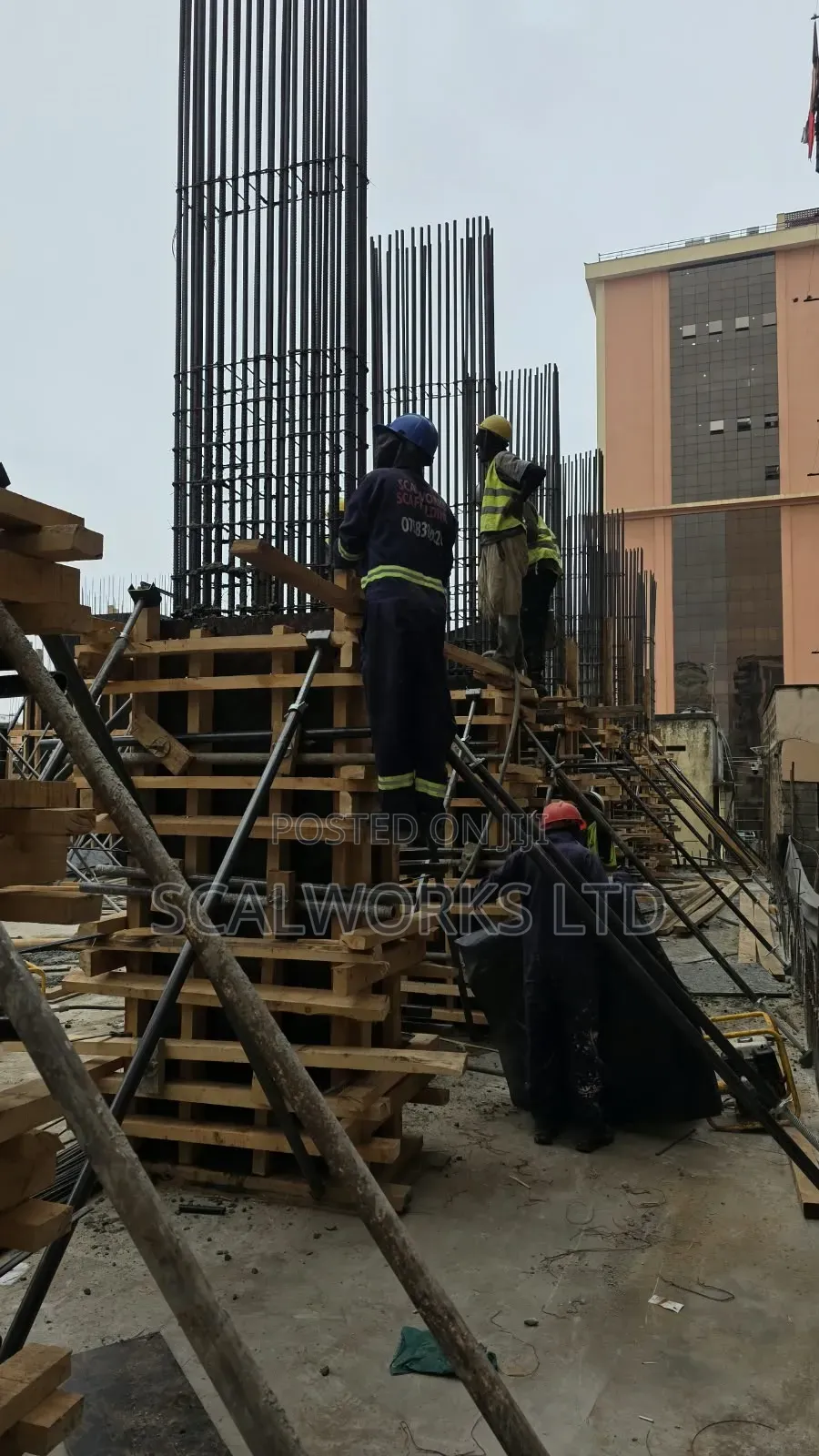 Adjustable Steel Props for Supporting Concrete Slabs in Mombasa