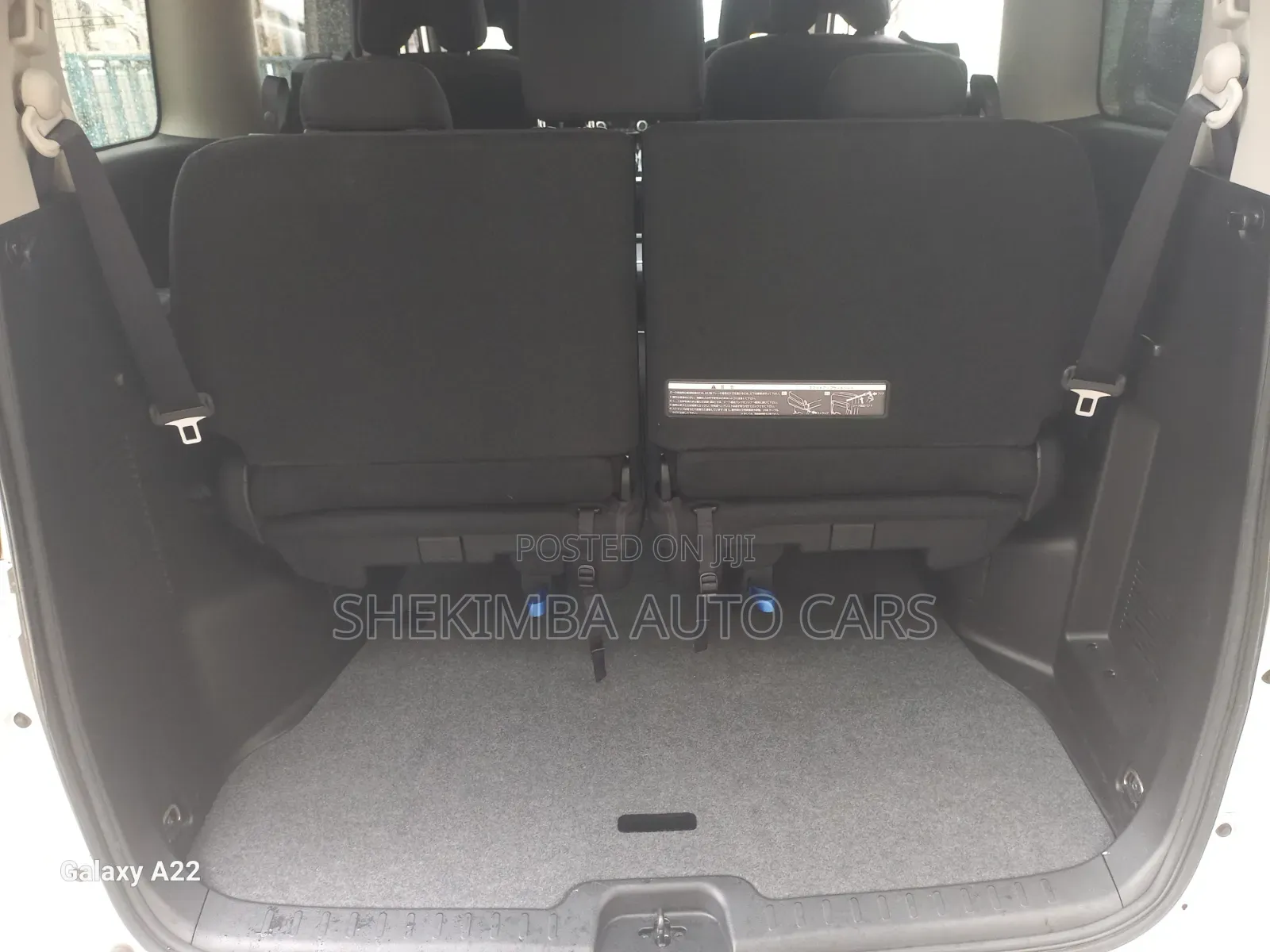 Nissan 100 2020 White