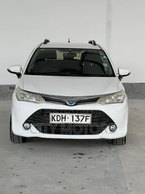 Toyota Corolla Fielder 1.5 Hybrid FWD 2015 White
