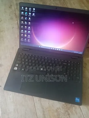 Laptop Dell Latitude 3520 8GB Intel Core i5 SSD 256GB