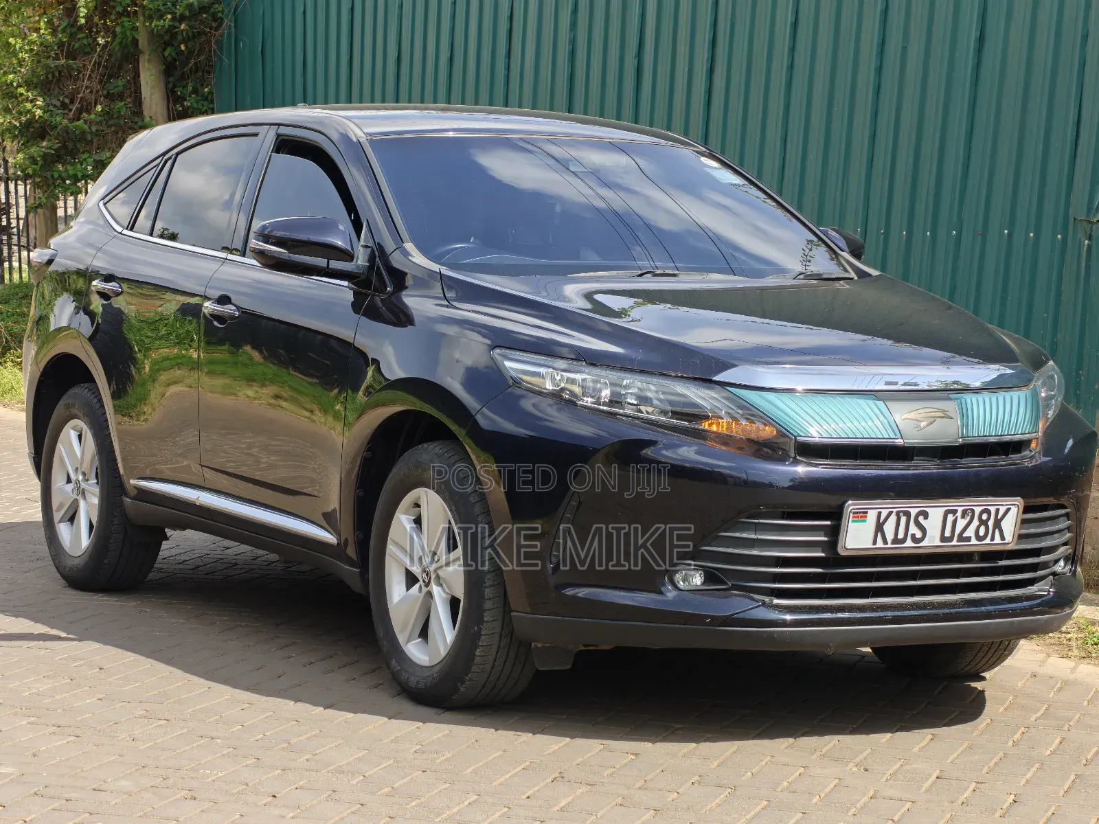 Toyota Harrier 2017
